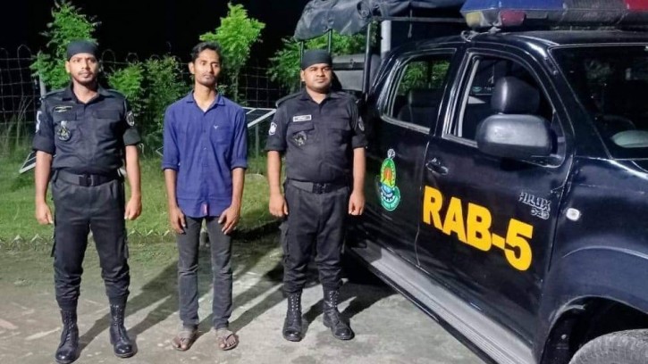 চাঁপাইনবাবগঞ্জে ১৫৪২ পিচ ইয়াবা ট্যাবলেট সহ গ্রেফতার ১