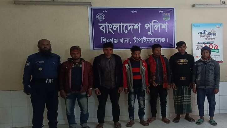 শিবগঞ্জে ডাকাতির প্রস্তুতিকালে পুলিশের হাতে ৬ ডাকাত