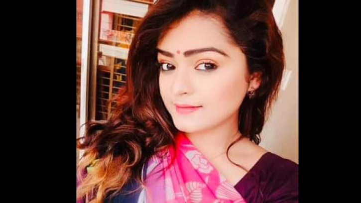 অভিনেত্রী আশা চৌধুরী সড়ক দুর্ঘটনায় নিহত