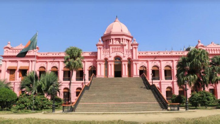 রূপলাল হাউজ ও আহসান মঞ্জিলের সৌন্দর্যবর্ধন হচ্ছে