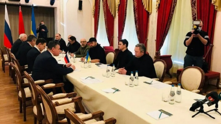 ইউক্রেন-রাশিয়া প্রথম দফা সংলাপে সমাধান আসেনি