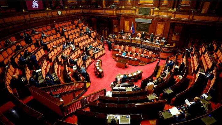  পদত্যাগের ঘোষণা ইতালির প্রধানমন্ত্রীর