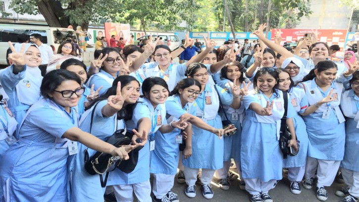  এইচএসসির ফলাফলে এবারো এগিয়ে মেয়েরা