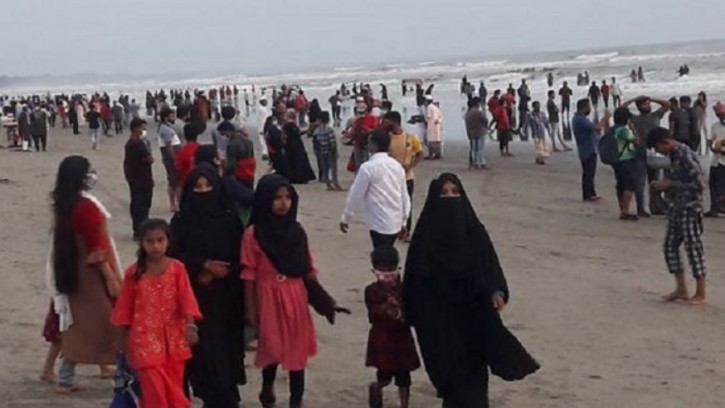 কক্সবাজার সৈকতে নারী পর্যটকদের জন্য হচ্ছে সংরক্ষিত এলাকা
