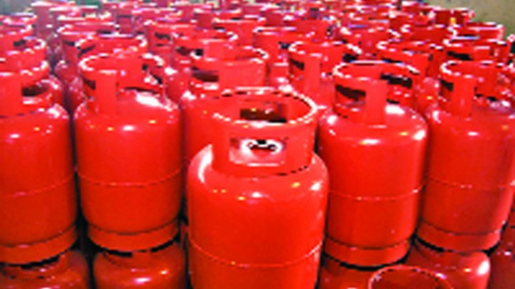 এলপিজি গ্যাসের দাম কমেছে