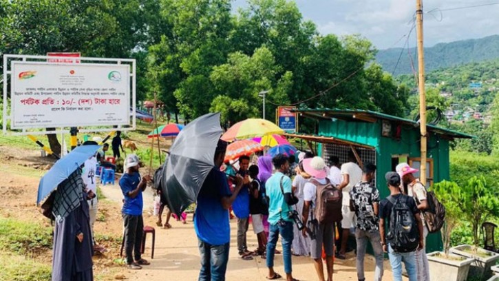 জাফলং পর্যটন কেন্দ্রে প্রবেশ ফি নেওয়া বন্ধ