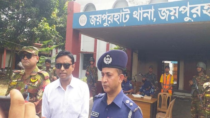 জয়পুরহাটের ৫টি থানায় পুলিশের স্বাভাবিক কার্যক্রম শুরু