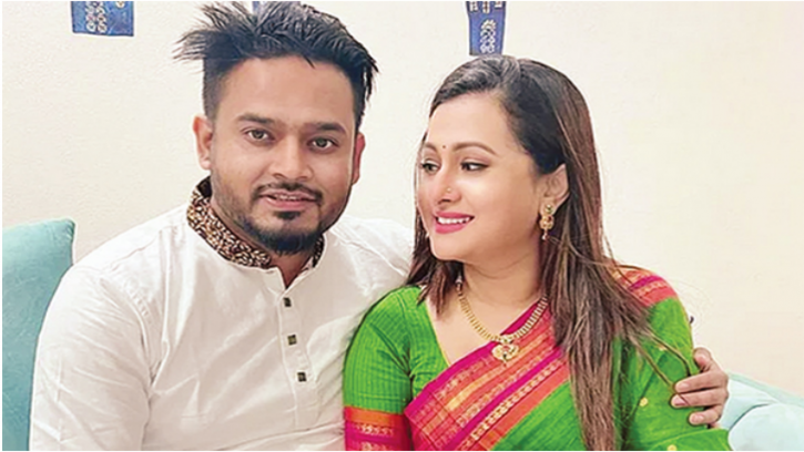 হানিমুনে ব্যাংককে পূর্ণিমা