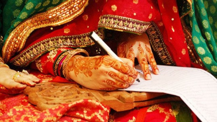 শিবগঞ্জে কমছে না বাল্যবিয়ে, রাতে হচ্ছে বিয়ে