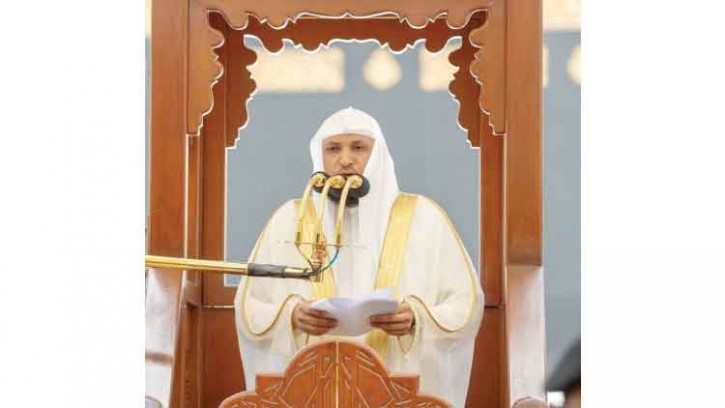 রোজার শেষ ১০ দিনের জন্য আমলের ফর্মুলা দিলেন কাবার ইমাম