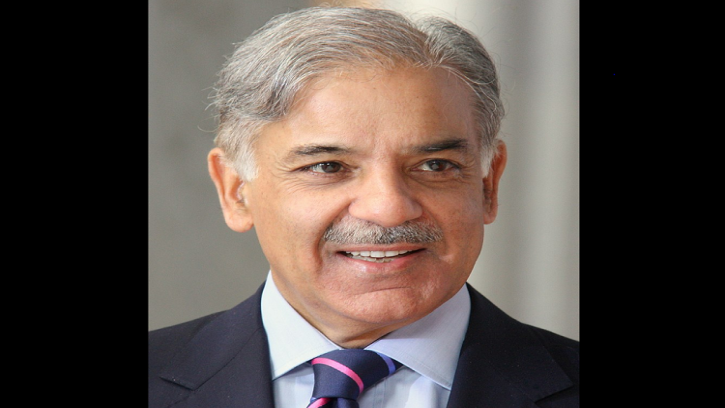 সরকারি চাকরিজীবীদের বেতন বাড়ানোর ঘোষণা নতুন প্রধানমন্ত্রী শাহবাজের