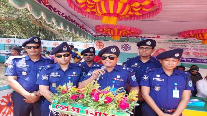 গোবিন্দগঞ্জে সড়ক পথে ঈদযাত্রা নির্বিঘ্নে রিফ্রেশমেন্ট ক্যাম্পের উদ্বোধন