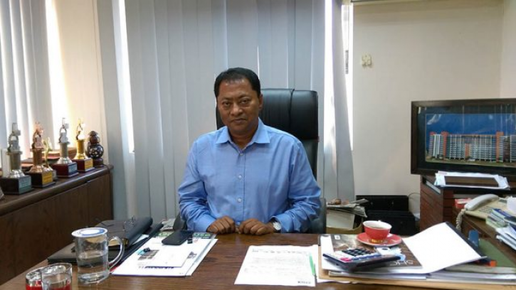 কাঠ ও দরজা বিক্রি থেকে হাতিল ফার্নিচার