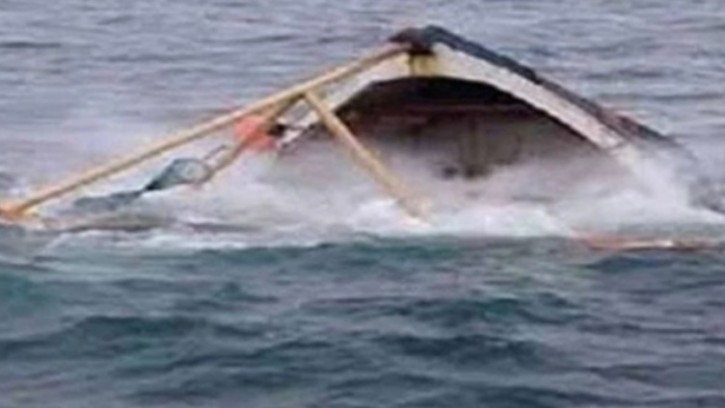 সন্দ্বীপে ঝড়ে স্পিডবোটডুবিতে একজনের মৃত্যু