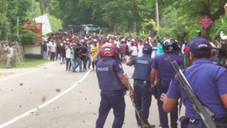 পিরোজপুরে বিএনপি-পুলিশ সংঘর্ষে আহত ১৪, আটক ৬