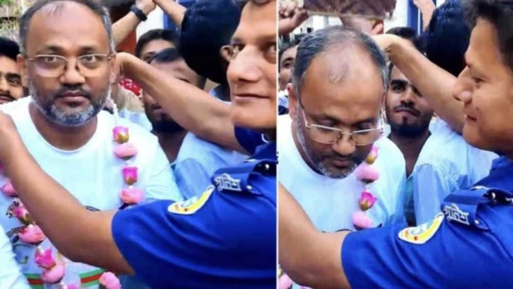 স্বরূপকাঠিতে বিজয়ী স্বতন্ত্র প্রার্থীকে এসআইয়ের ফুলের মালা