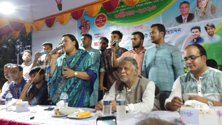 ক্ষমতায় না থাকলে 'পদ' গলার কাটা হবে: মমতাজ