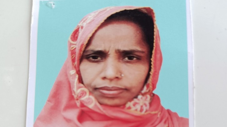 শিবগঞ্জে সন্তান নিয়ে প্রেমিকের হাত ধরে উধাও গৃহবধূ