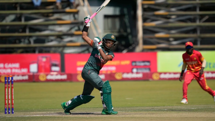 জিম্বাবুয়েকে ১০৫ রানে হারিয়ে হোয়াইটওয়াশ এড়ালো বাংলাদেশ