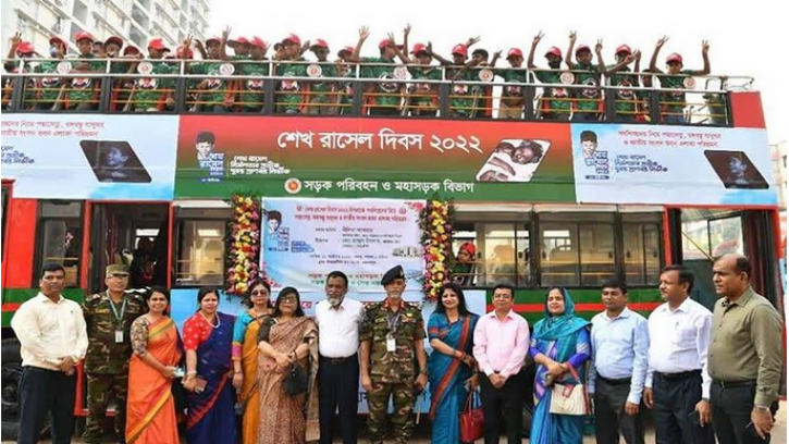  বিআরটিসির ছাদখোলা বাসে পথশিশুদের পদ্মা সেতু ভ্রমণ