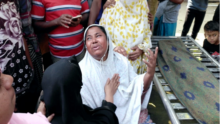  হোটেলে নাশতা খেতে গিয়ে লাশ হলেন বাবা-ছেলে