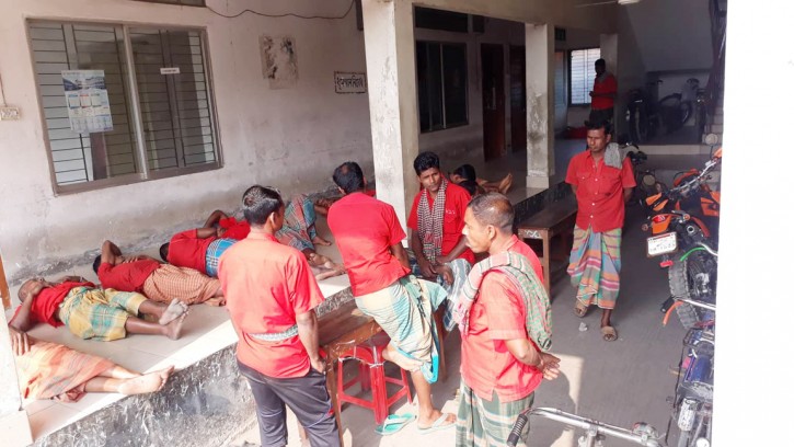 যশোরের সীমান্তবর্তী এলাকায় শীতের দাপটে বিপর্যস্ত জনজীবন