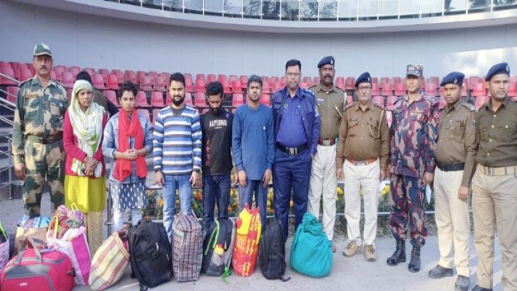 সাজাভোগ শেষে দেশে ফিরল ৫ বাংলাদেশি নারী-পুরুষ