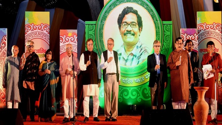 আবৃত্তিশিল্পী হাসান আরিফ তার কর্মের মধ্য দিয়ে বেঁচে থাকবেন: সংস্কৃতি প্রতিমন্ত্রী