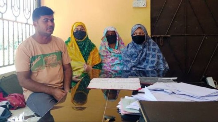 রামগতিতে ওয়ারেন্টভুক্ত আসামির নেতৃত্বে বসতঘর ভাঙ্গচুরসহ লুট করার অভিযোগ