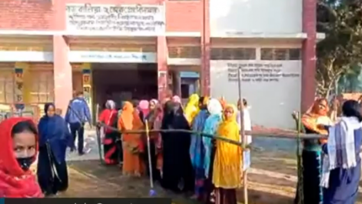  চতুর্থধাপে ৮৩৮ ইউপিতে ভোটগ্রহণ চলছে