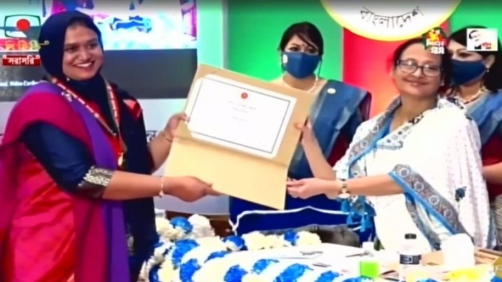  রোকেয়া পদক পেলেন পাঁচ নারী