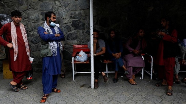  কাবুলে মসজিদে হামলায় নিহত বেড়ে ২১