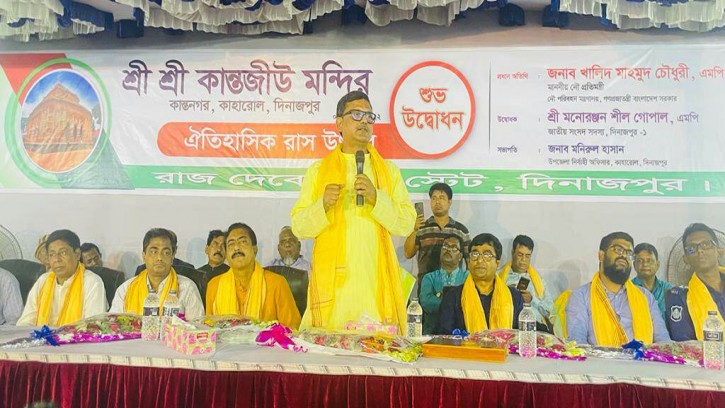 দিনাজপুরে রাসমেলা উদ্বোধন করলেন নৌপরিবহন প্রতিমন্ত্রী