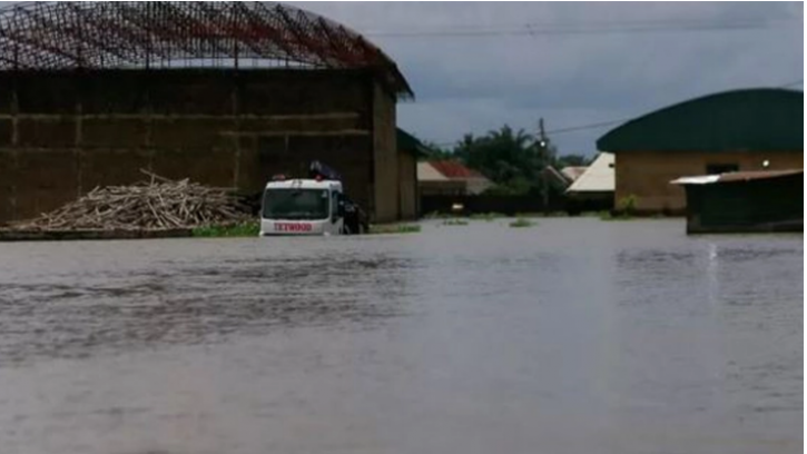 নাইজেরিয়ায় নৌকাডুবিতে নিহত ৭৬