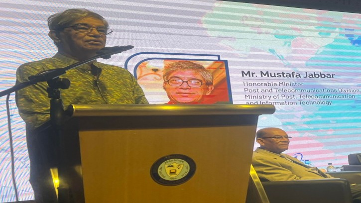 ডিজিটাল ডিভাইস চালানোর দক্ষতা অর্জন করতেই হবে: মোস্তাফা জব্বার