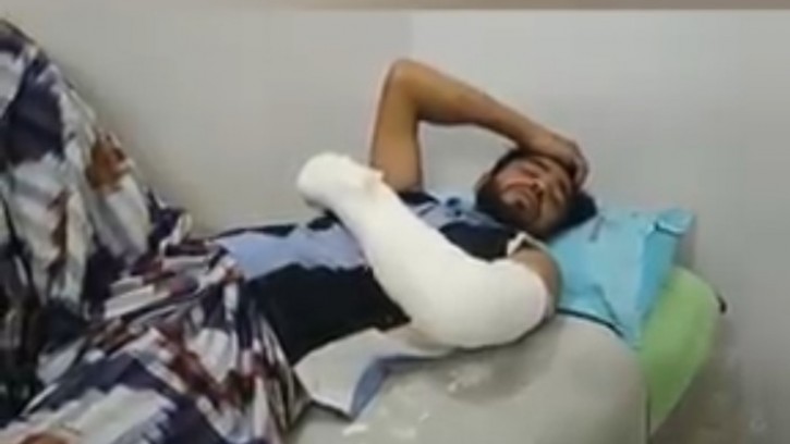 শিবগঞ্জে প্রেমের জের প্রতিপক্ষের হাতে যুবক আহত