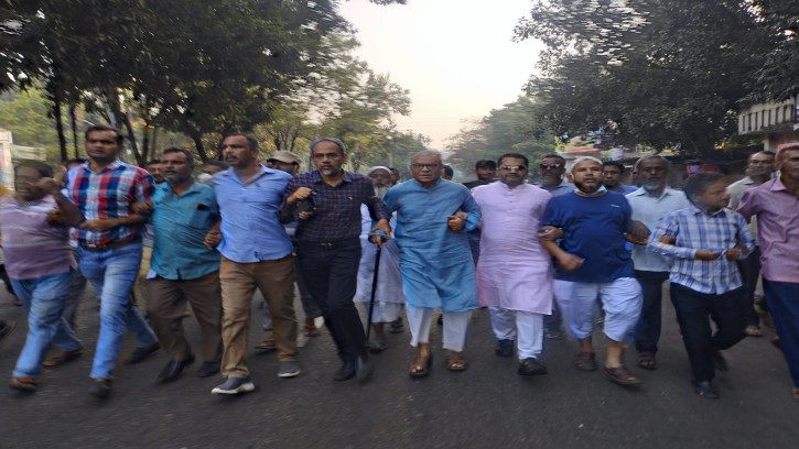 রিজভীর নেতৃত্বে মতিঝিলে পিকেটিং ও সড়ক অবরোধ