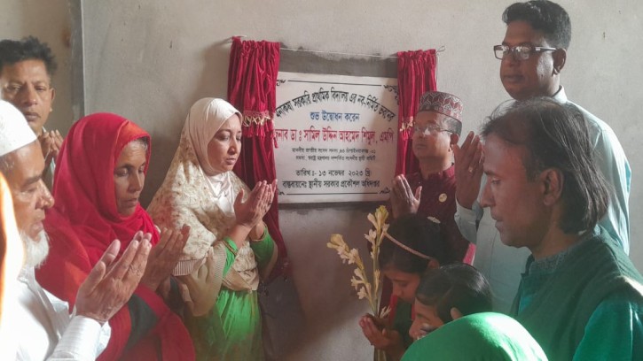 শিবগঞ্জে দুটি উন্নয়ন কাজের উদ্বোধন