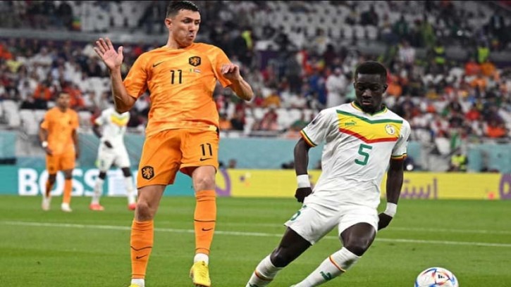 শেষ মুহূর্তের দুই গোলে জিতলো নেদারল্যান্ডস