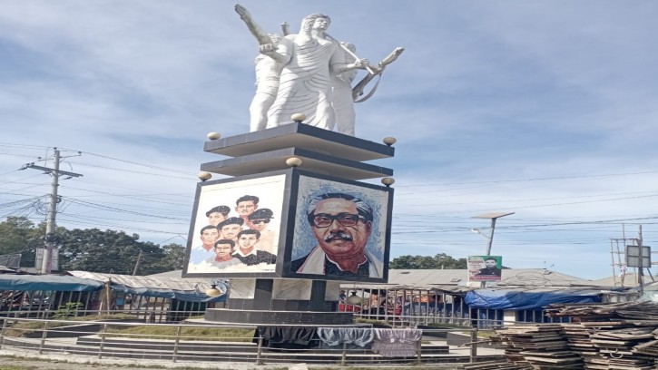তাড়াইলে প্রশাসনের উদাসীনতায় নষ্ট হয়ে যাচ্ছে স্বাধীনতা'৭১ ভাষ্কর্য