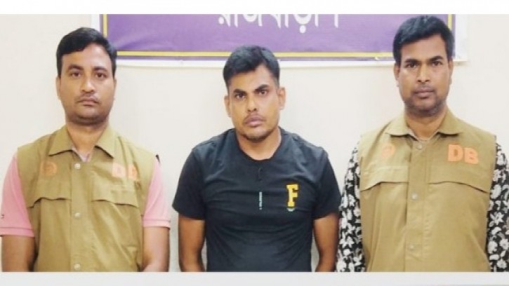 কালুখালিতে লুন্ঠিত মালামালসহ আন্তঃজেলা ডাকাত সদস্য গ্রেপ্তার