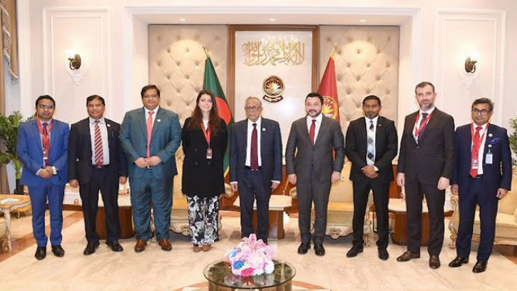 রাষ্ট্রপতির সঙ্গে ওআইসি ইয়ুথ ফোরামের প্রতিনিধিদলের সৌজন্য সাক্ষাৎ