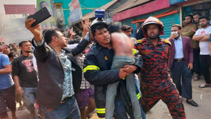 ব্রাহ্মণবাড়িয়ায় রেস্টুরেন্টে গ্যাস সিলিন্ডার বিস্ফোরণে শিশু নিহত