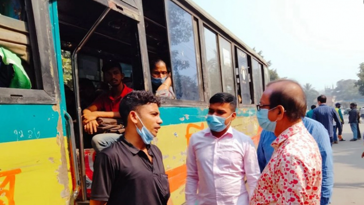 বিআরটিএর অভিযানে ৪৩ বাসকে জরিমানা