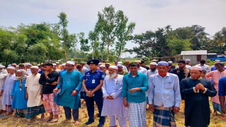 গোবিন্দগঞ্জে দাফন কাজে প্রশংসিত পুলিশ সুপার