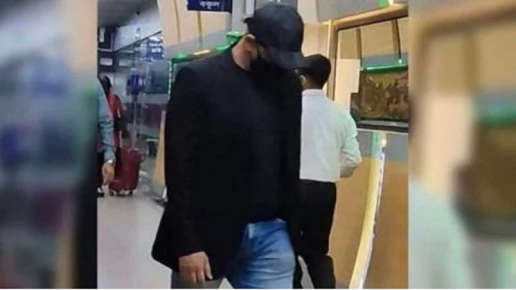 গোপনে দেশ ছাড়লেন ডা. মুরাদ