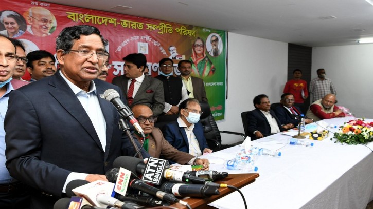 বাংলাদেশ-ভারত সম্প্রীতি রক্ষায় সজাগ থাকতে হবে: কৃষিমন্ত্রী