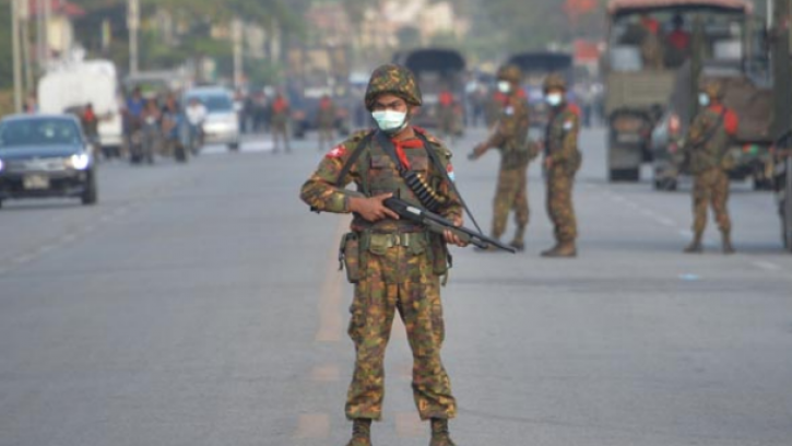 মিয়ানমারে  বিদ্রোহীদের সঙ্গে সেনাবাহিনীর ব্যাপক সংঘর্ষ